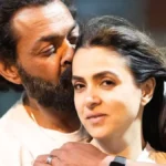 Bobby Deol became romantic with his wife